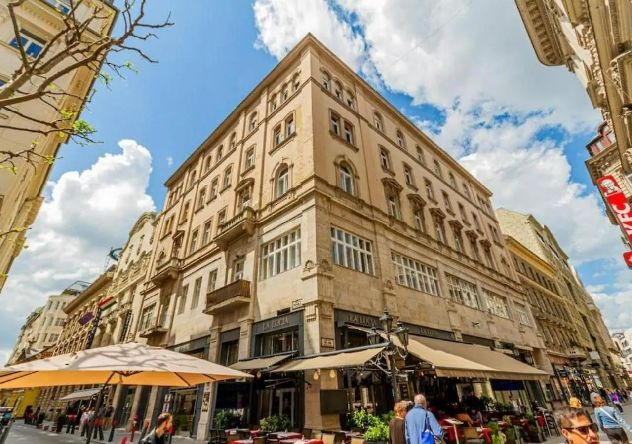 Luxury Apartment By The Famous Vaci Street Budapest