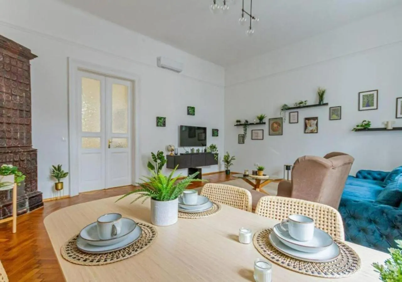 Luxury Apartment By The Famous Vaci Street Budapest